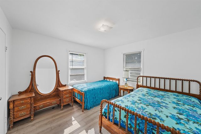 211 S Smyth Street, Mart, TX 76664