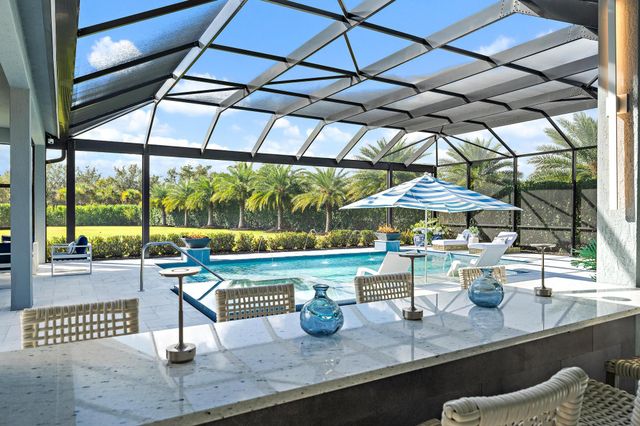 20181 SE Bridgewater Drive, Jupiter, FL 33458