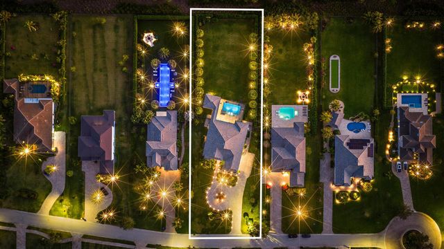 20181 SE Bridgewater Drive, Jupiter, FL 33458