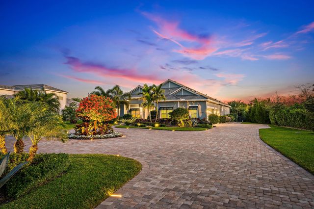 20181 SE Bridgewater Drive, Jupiter, FL 33458