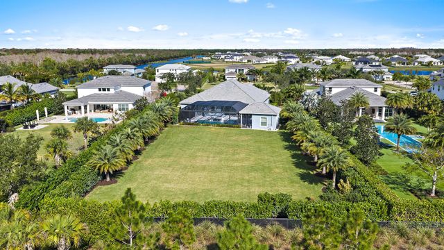 20181 SE Bridgewater Drive, Jupiter, FL 33458