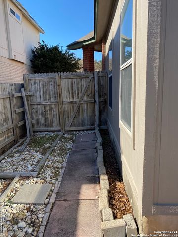 1326 DEZARAE, San Antonio, TX 78253