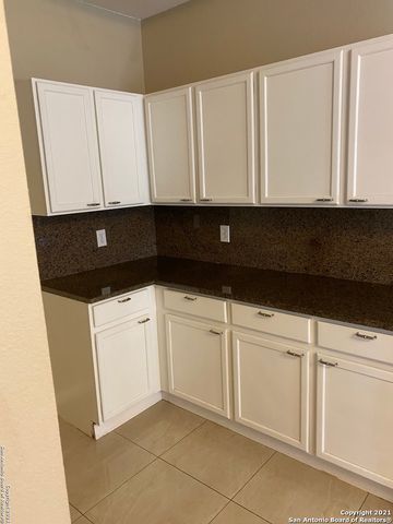 1326 DEZARAE, San Antonio, TX 78253