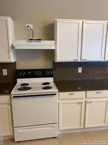 1326 DEZARAE, San Antonio, TX 78253