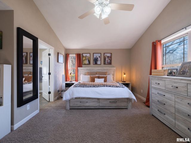 1816 Whitetail Lane, Pekin, IL 61554