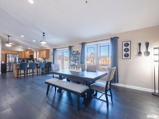 1816 Whitetail Lane, Pekin, IL 61554