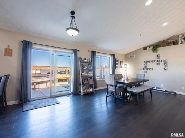 1816 Whitetail Lane, Pekin, IL 61554