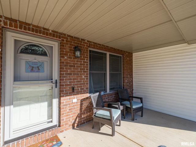 1816 Whitetail Lane, Pekin, IL 61554