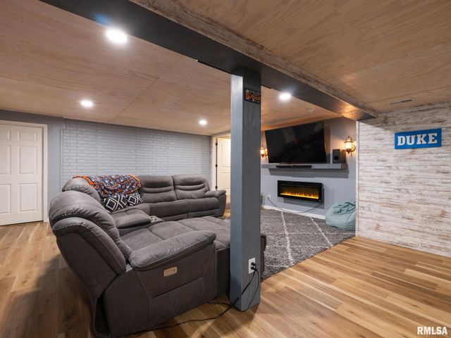 1816 Whitetail Lane, Pekin, IL 61554