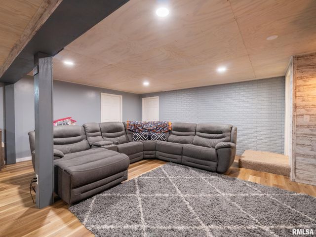 1816 Whitetail Lane, Pekin, IL 61554