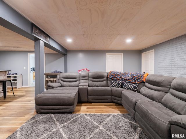 1816 Whitetail Lane, Pekin, IL 61554