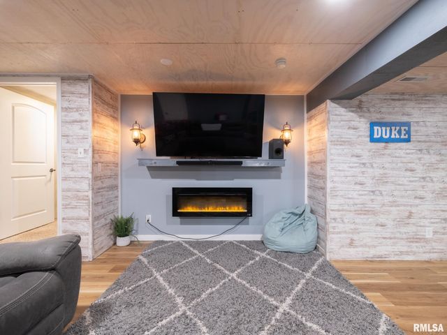 1816 Whitetail Lane, Pekin, IL 61554