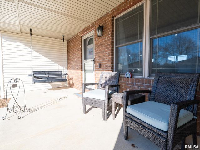 1816 Whitetail Lane, Pekin, IL 61554