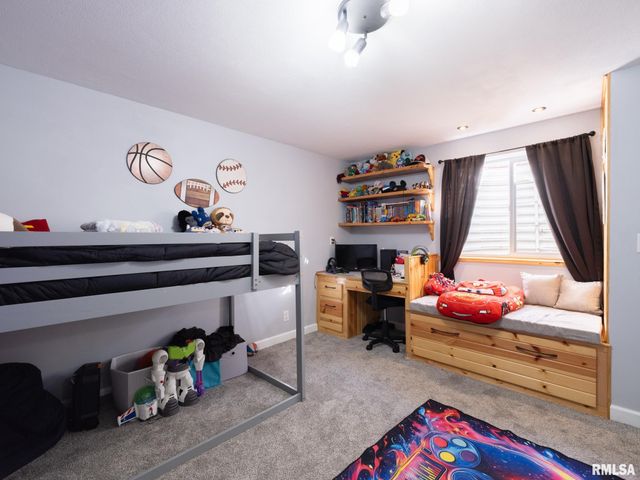 1816 Whitetail Lane, Pekin, IL 61554