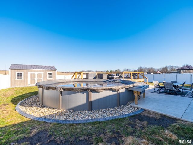 1816 Whitetail Lane, Pekin, IL 61554