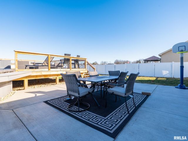 1816 Whitetail Lane, Pekin, IL 61554