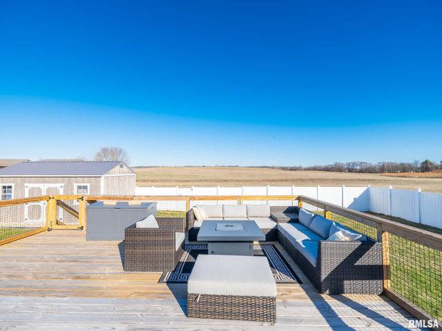 1816 Whitetail Lane, Pekin, IL 61554