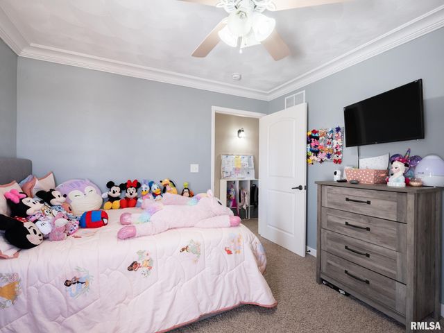 1816 Whitetail Lane, Pekin, IL 61554