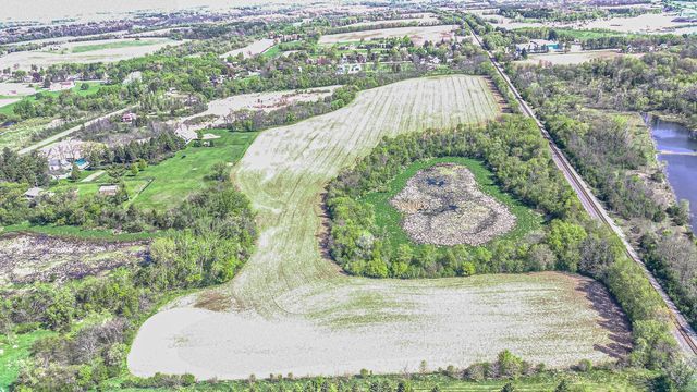 35515 Washington AVENUE, Burlington, WI 53105