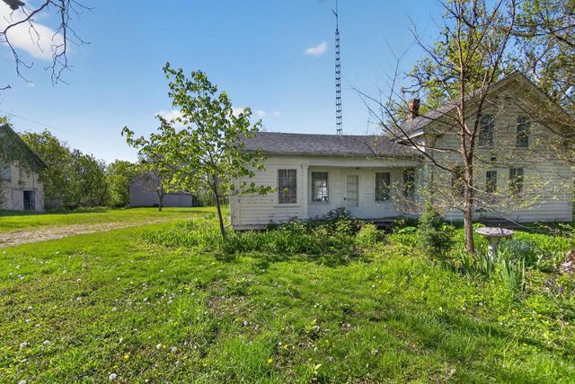 35515 Washington AVENUE, Burlington, WI 53105