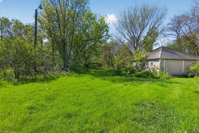 35515 Washington AVENUE, Burlington, WI 53105