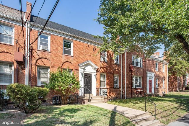 4020 8TH ST NE, Washington, DC 20017