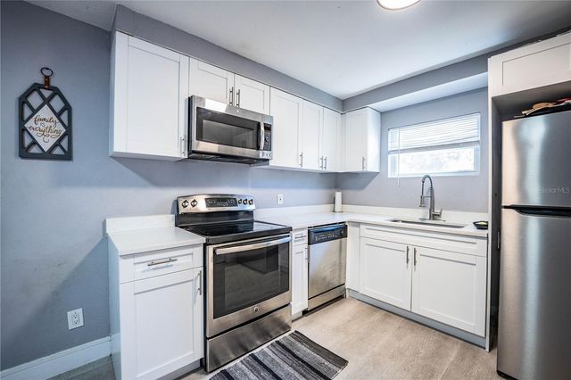 1015 CAREFREE COVE DRIVE, Winter Haven, FL 33881