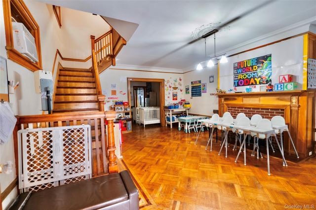 88 Midwood Street, Brooklyn, NY 11225
