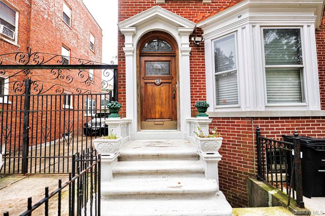 88 Midwood Street, Brooklyn, NY 11225