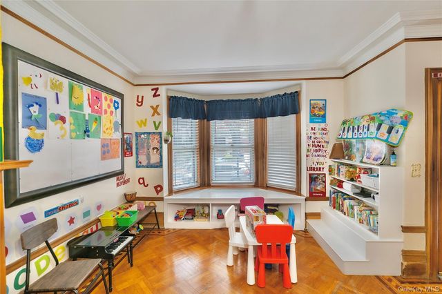 88 Midwood Street, Brooklyn, NY 11225