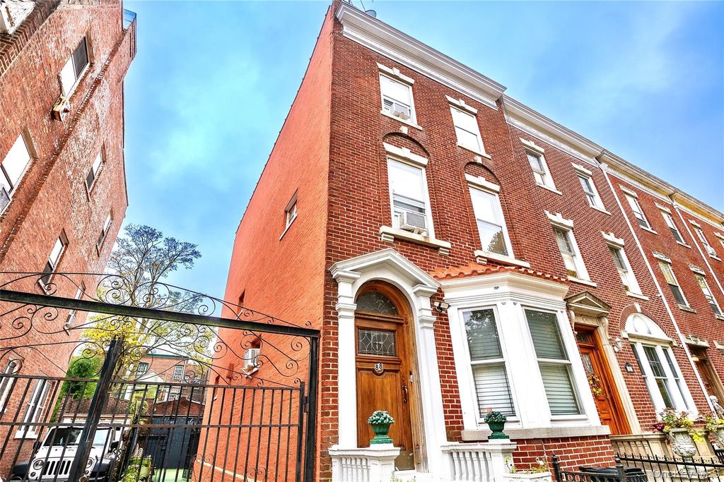88 Midwood Street, Brooklyn, NY 11225 — photo 3