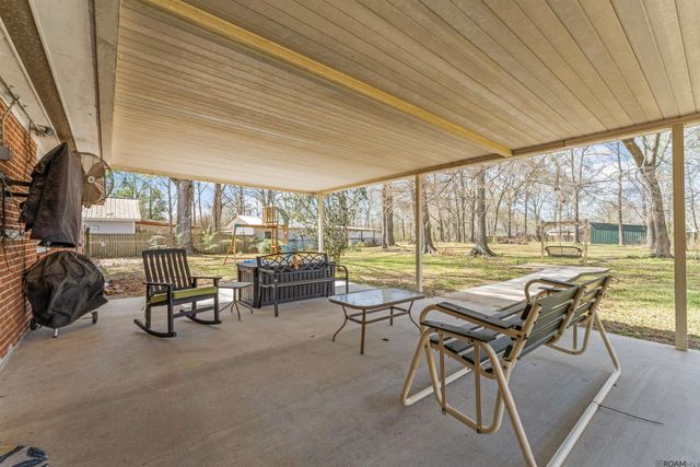 3035 Old Baker Rd, Zachary, LA 70791