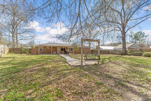 3035 Old Baker Rd, Zachary, LA 70791