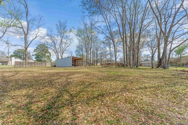 3035 Old Baker Rd, Zachary, LA 70791