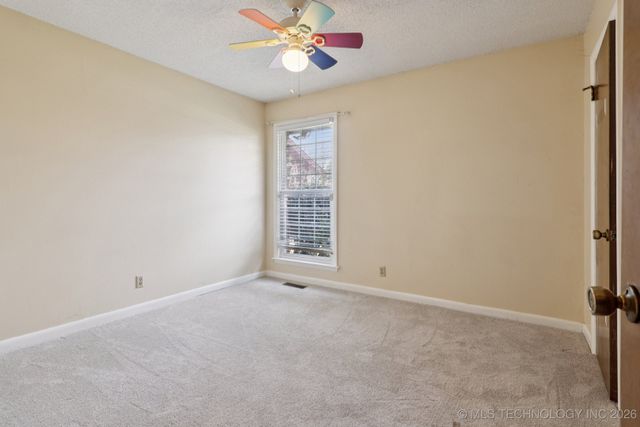 3923 S 122nd Street, Tulsa, OK 74146