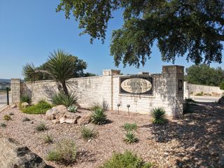 100 Legends PKWY 5020, Kingsland, TX 78639