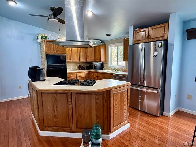 1841 Mulholland Road, Vienna, NY 13042