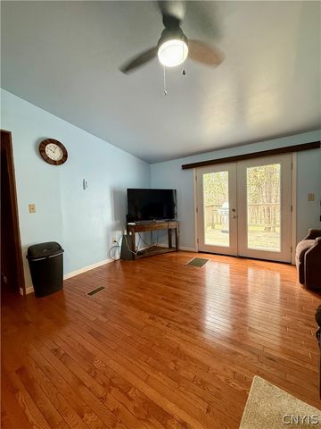 1841 Mulholland Road, Vienna, NY 13042