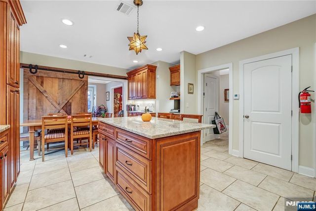 165 Pine Street, Hackensack, NJ 07601