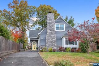 165 Pine Street, Hackensack, NJ 07601