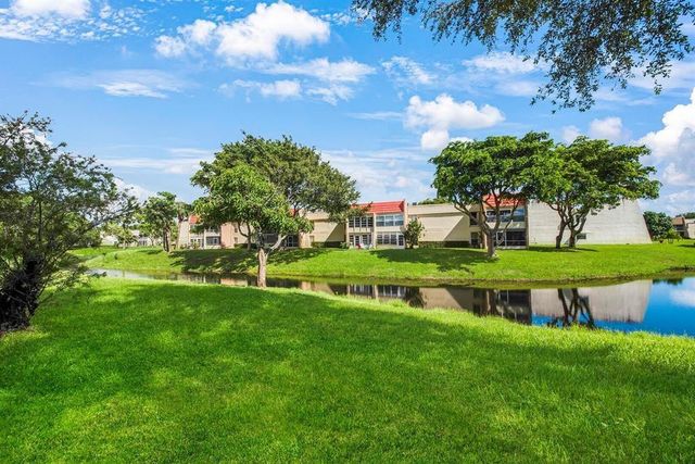 2733 Zorno Way, Delray Beach, FL 33445