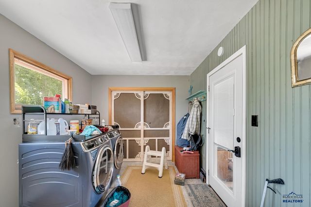 2418 CENTRAL BLVD, Rapid City, SD 57702