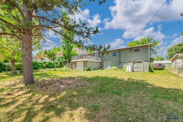 2418 CENTRAL BLVD, Rapid City, SD 57702