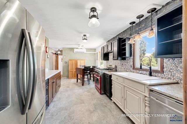 2418 CENTRAL BLVD, Rapid City, SD 57702