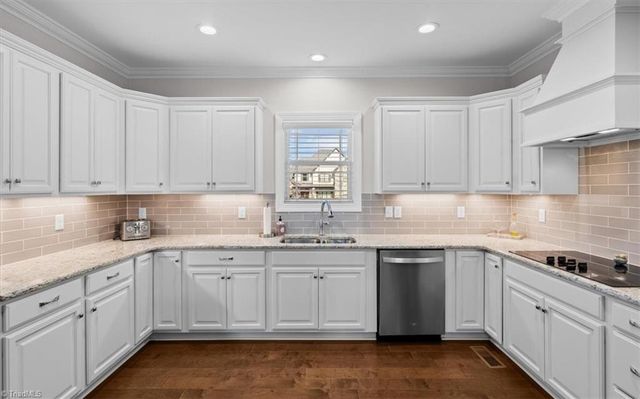 5403 Sicily Street, Oak Ridge, NC 27310