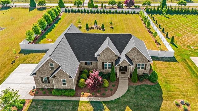 5403 Sicily Street, Oak Ridge, NC 27310