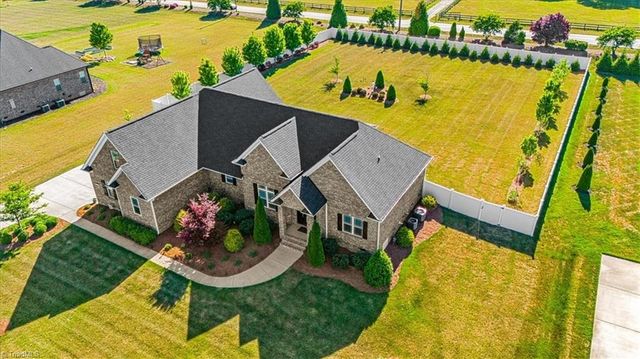 5403 Sicily Street, Oak Ridge, NC 27310