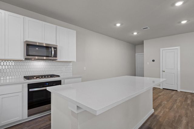 12195 Ridge Top Drive, Conroe, TX 77304