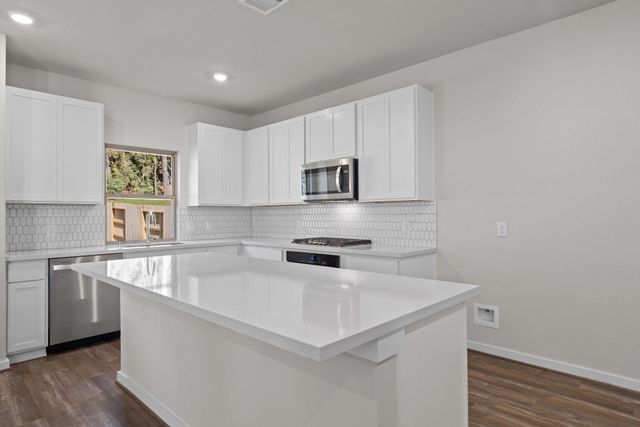 12195 Ridge Top Drive, Conroe, TX 77304