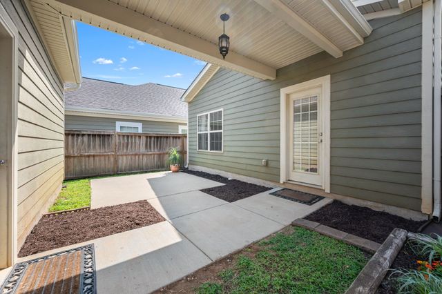 2002 Avery Park Dr, Smyrna, TN 37167